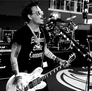 Silence Exile Cunning T-Shirt | Johnny Depp | Beverly Kills